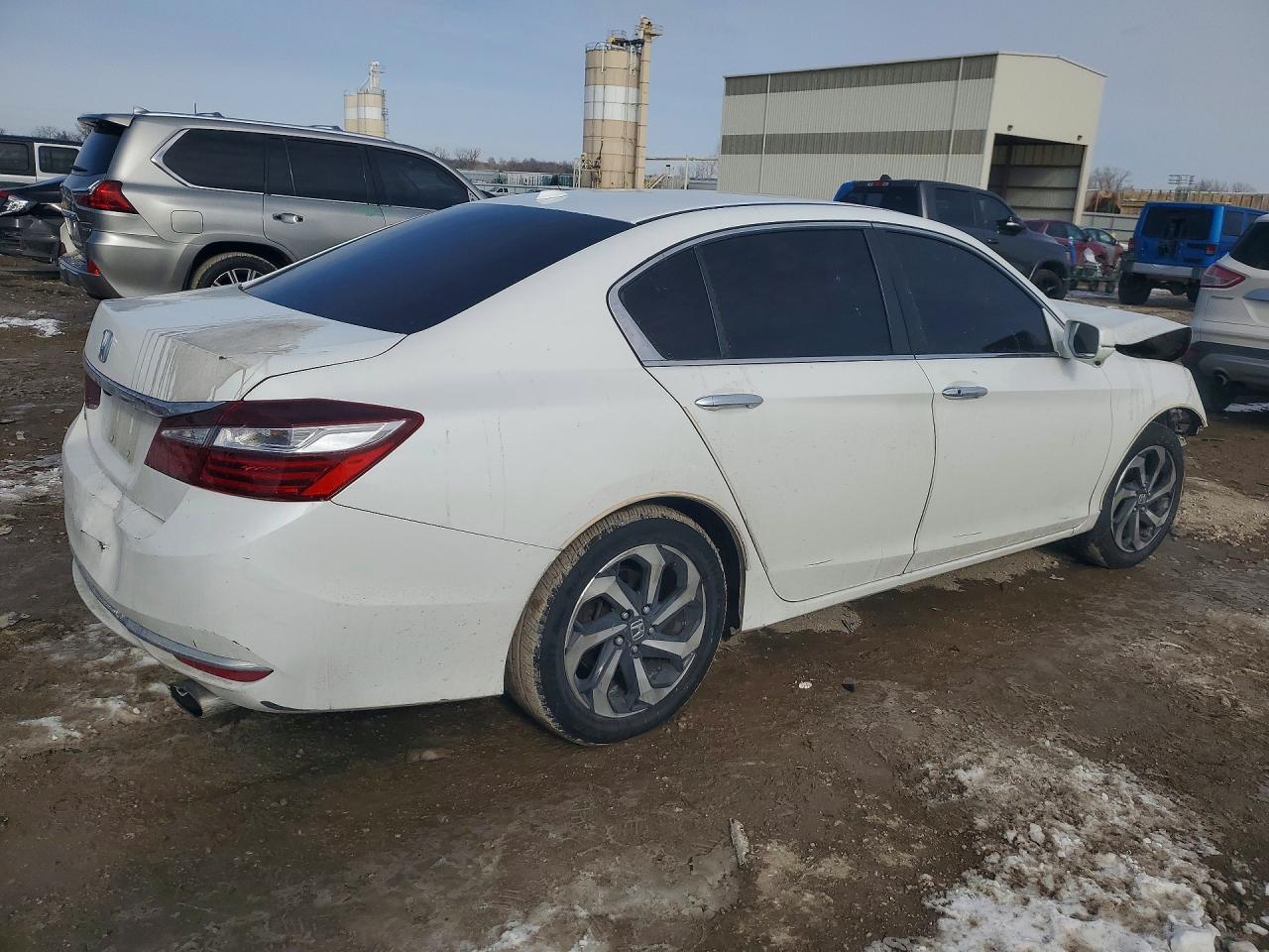 2017 HONDA ACCORD
