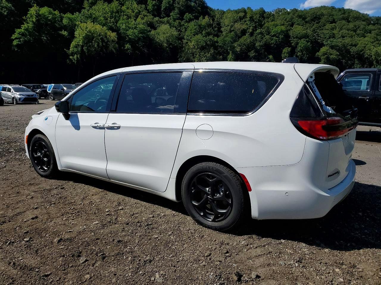 2024 CHRYSLER PACIFICA