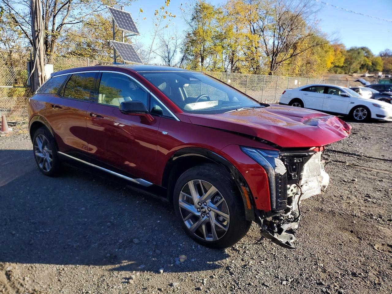 2025 CADILLAC OPTIQ LUXU