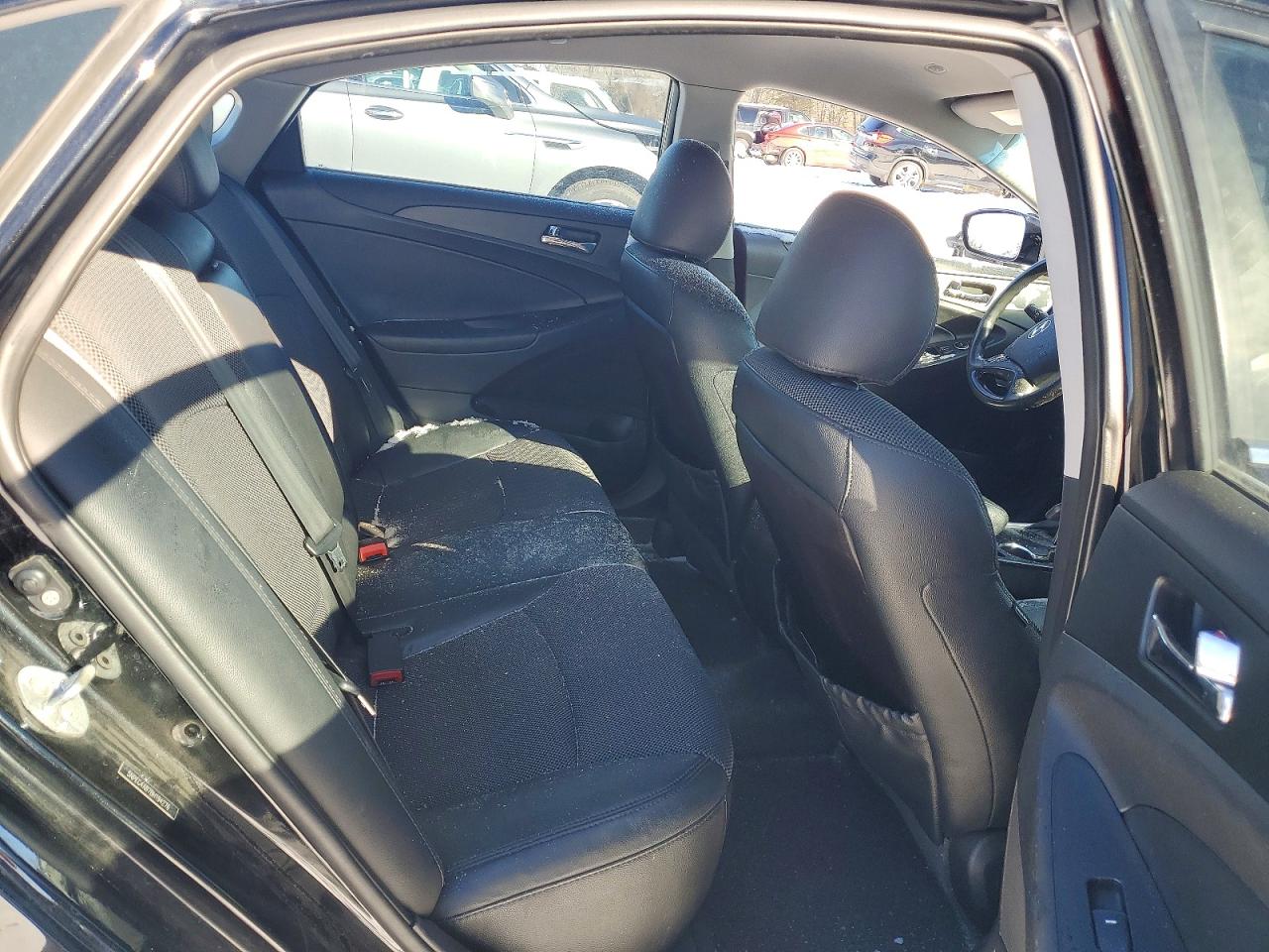 2011 HYUNDAI SONATA