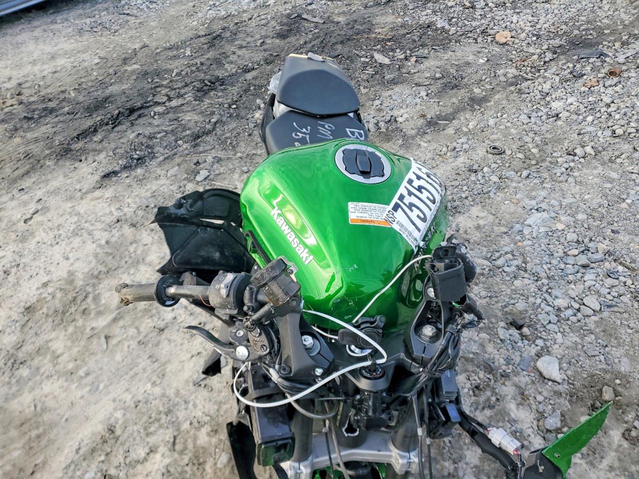 2025 KAWASAKI ZX1100 J