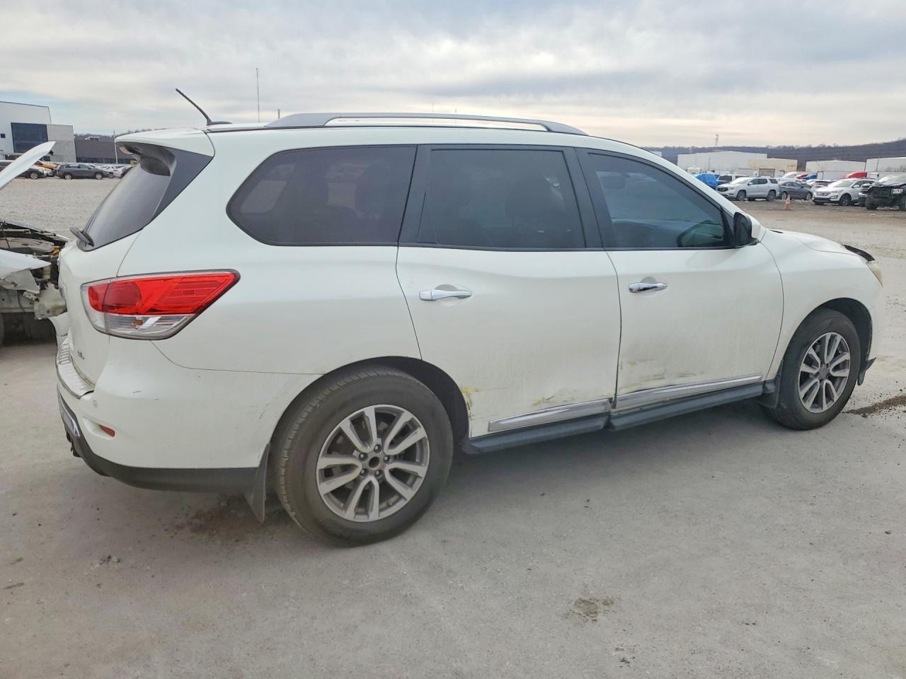 2015 NISSAN PATHFINDER