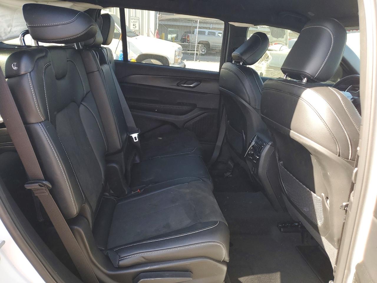 2025 JEEP GRAND CHER