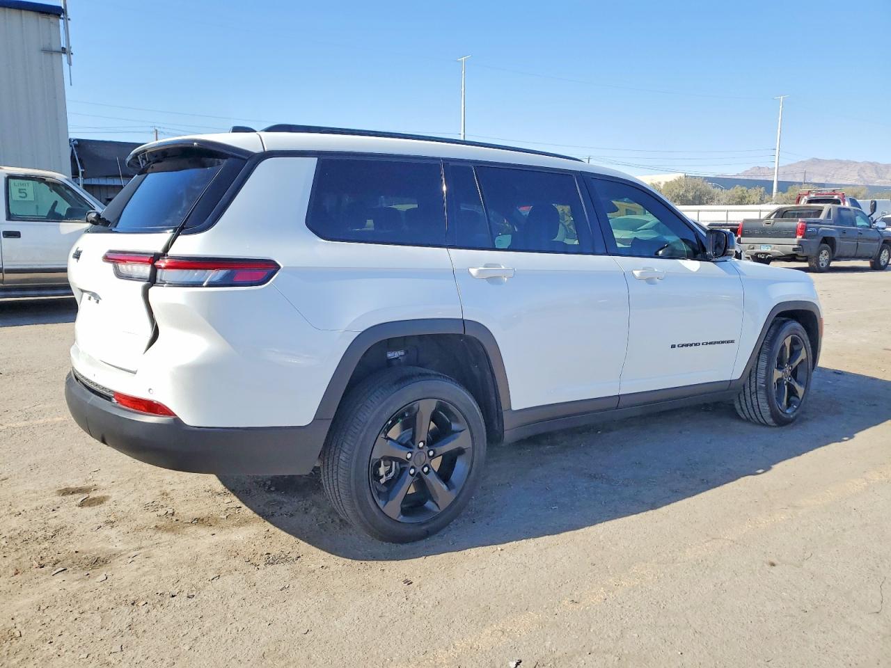 2025 JEEP GRAND CHER