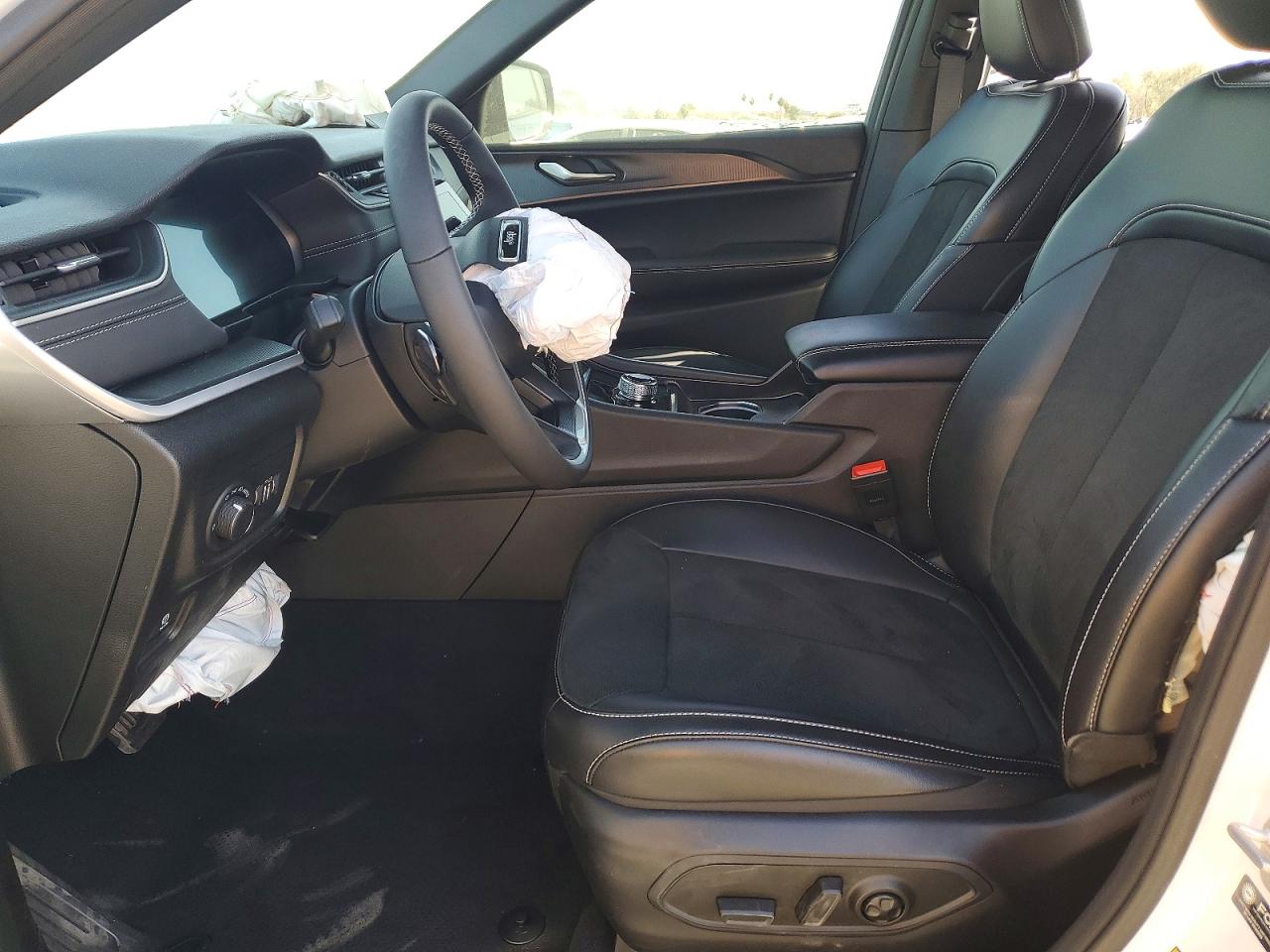 2025 JEEP GRAND CHER