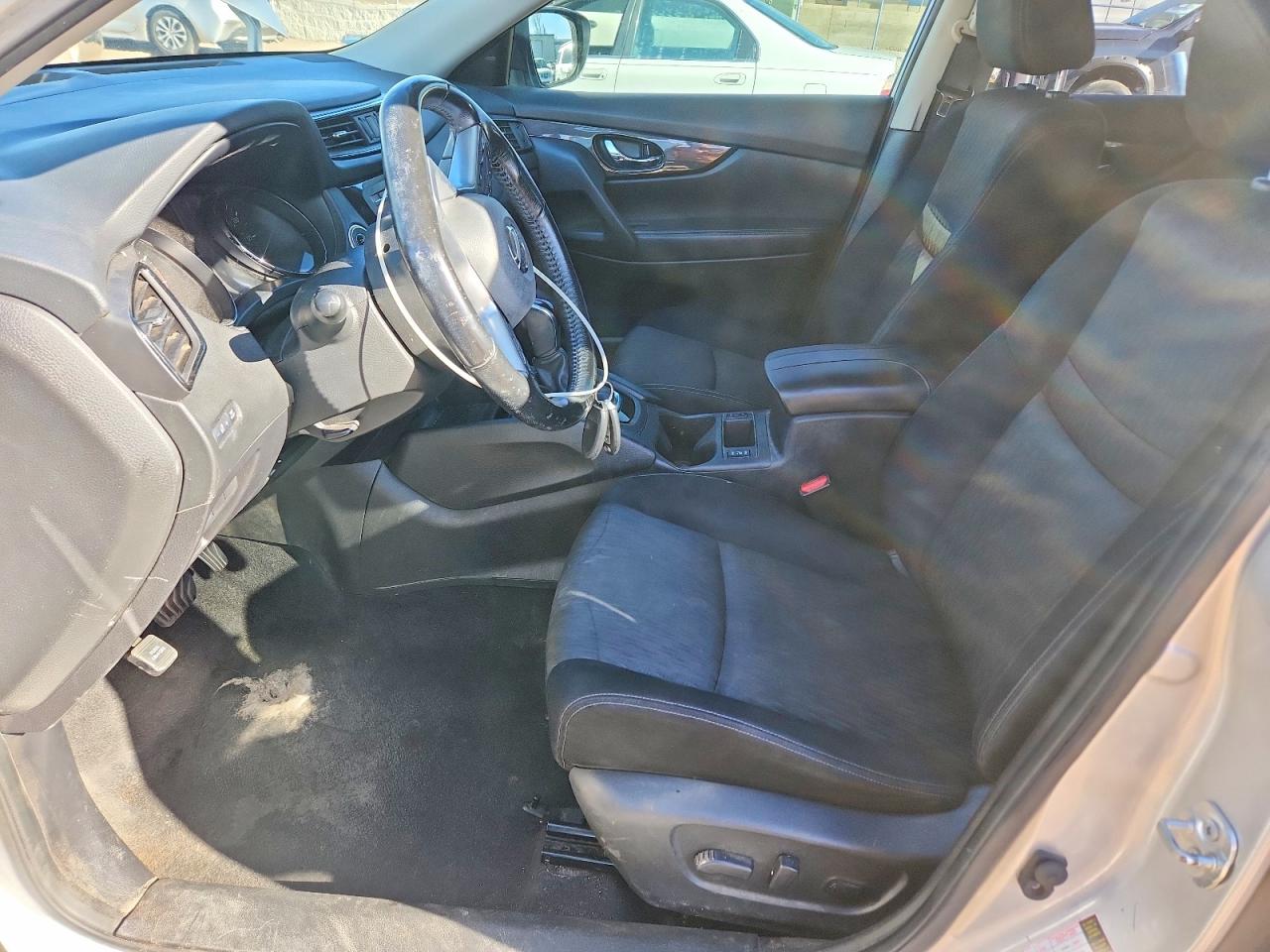 2017 NISSAN ROGUE