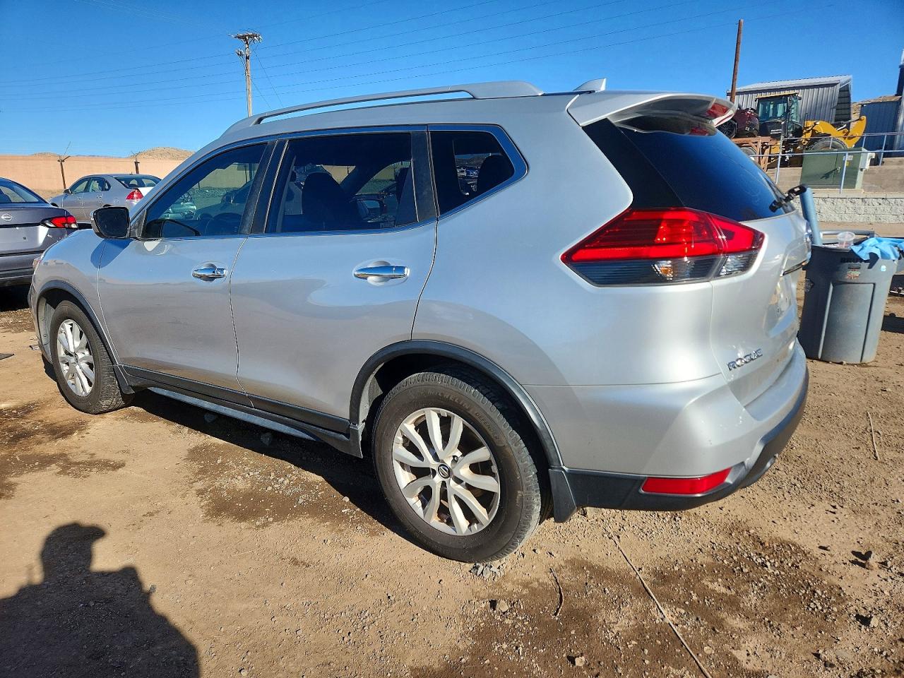 2017 NISSAN ROGUE
