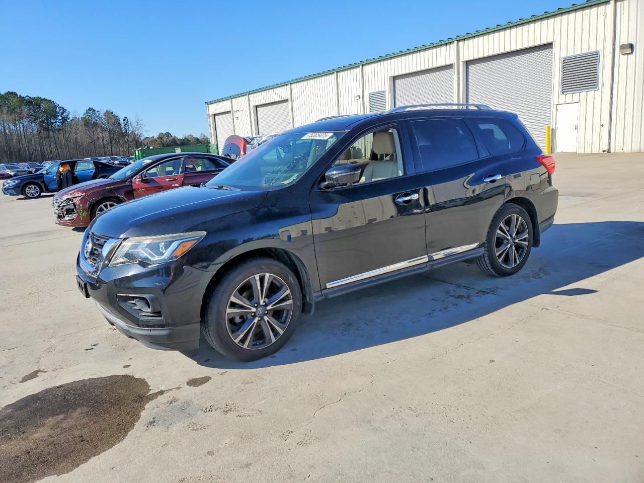 2017 NISSAN PATHFINDER