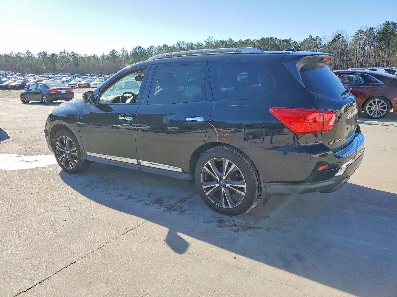 2017 NISSAN PATHFINDER