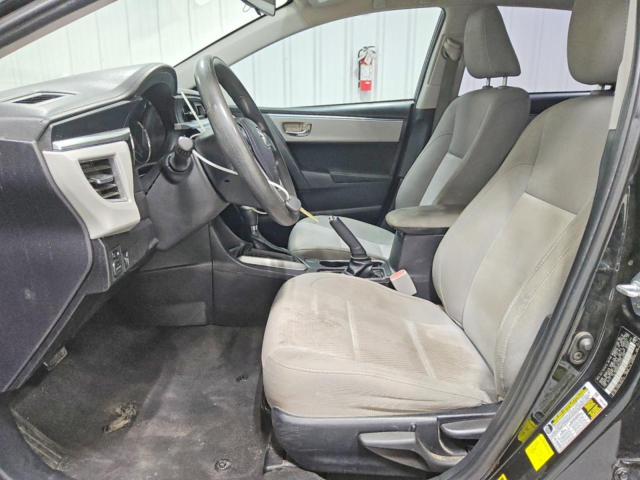 2015 TOYOTA COROLLA