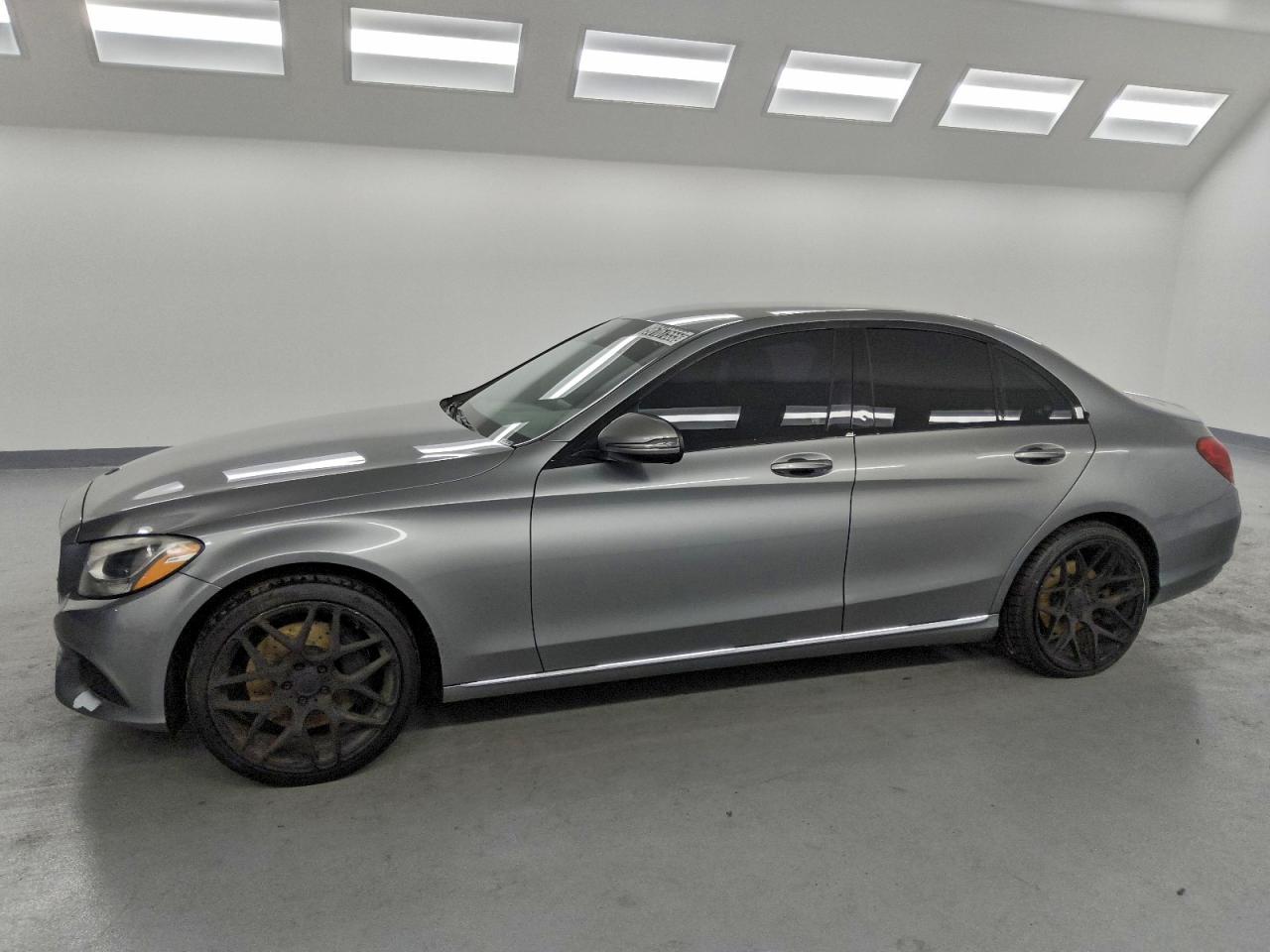 2016 MERCEDES-BENZ C-CLASS