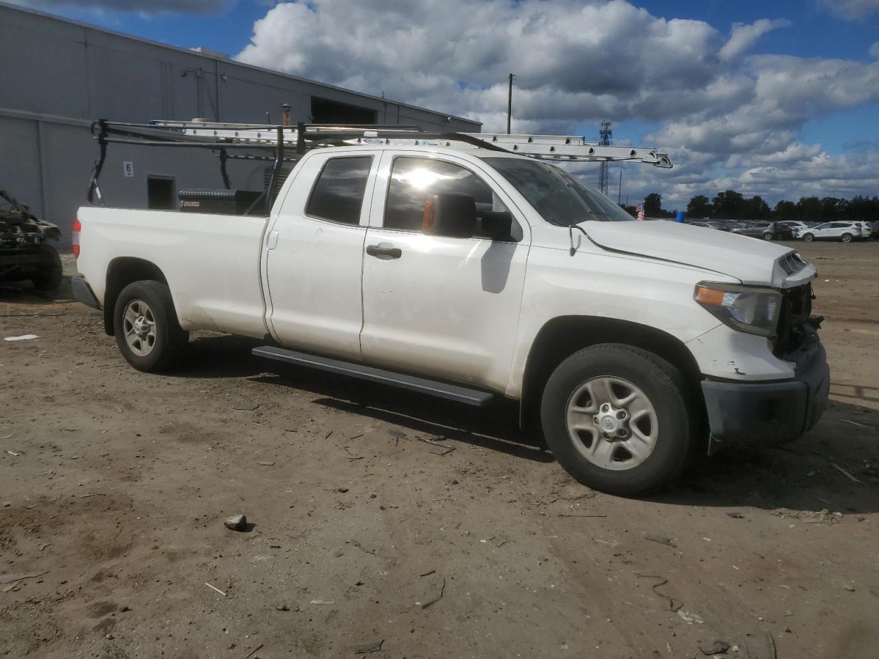 2018 TOYOTA TUNDRA