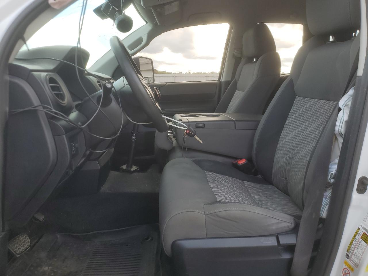 2018 TOYOTA TUNDRA