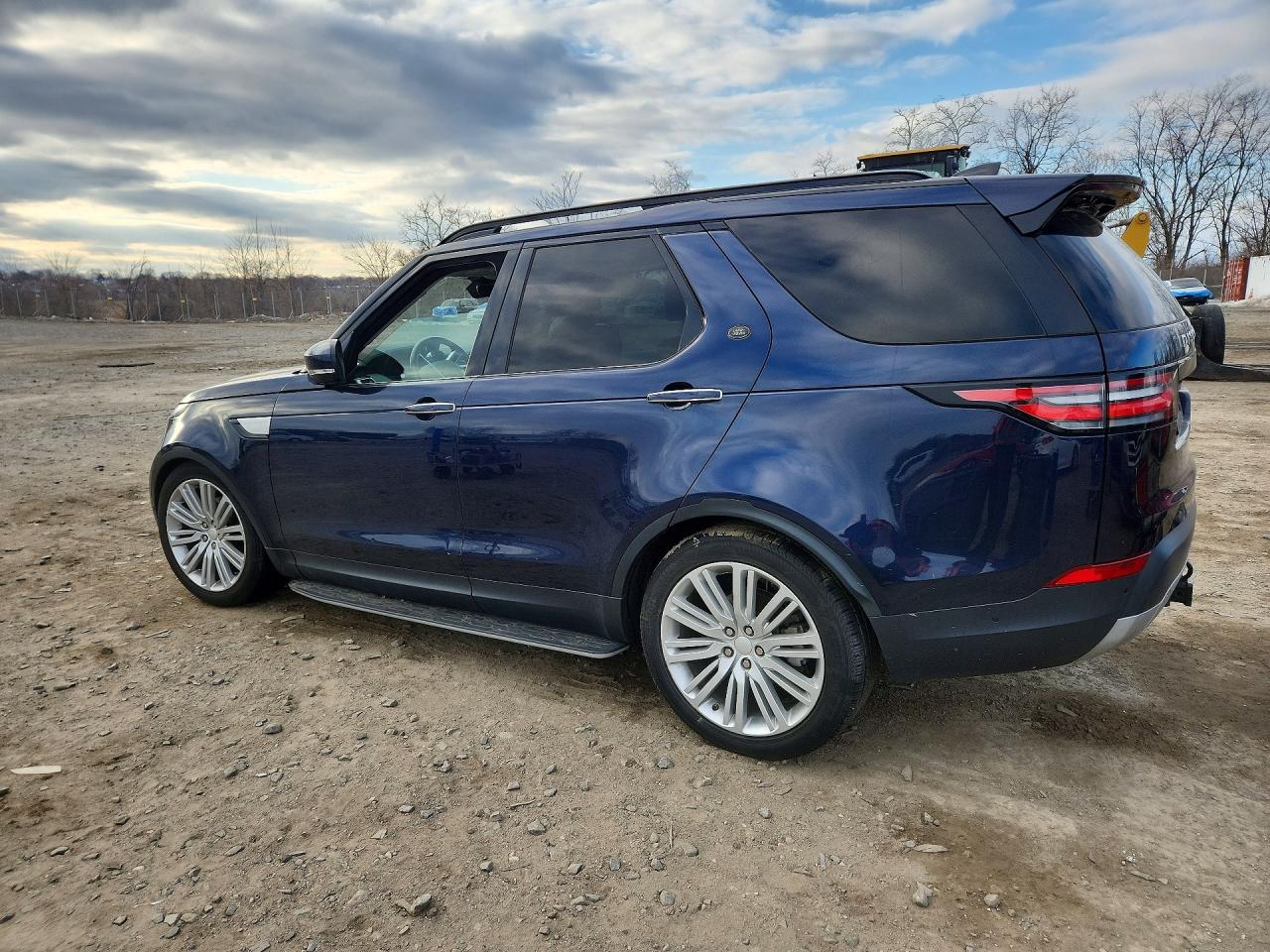 2018 LAND ROVER DISCOVERY