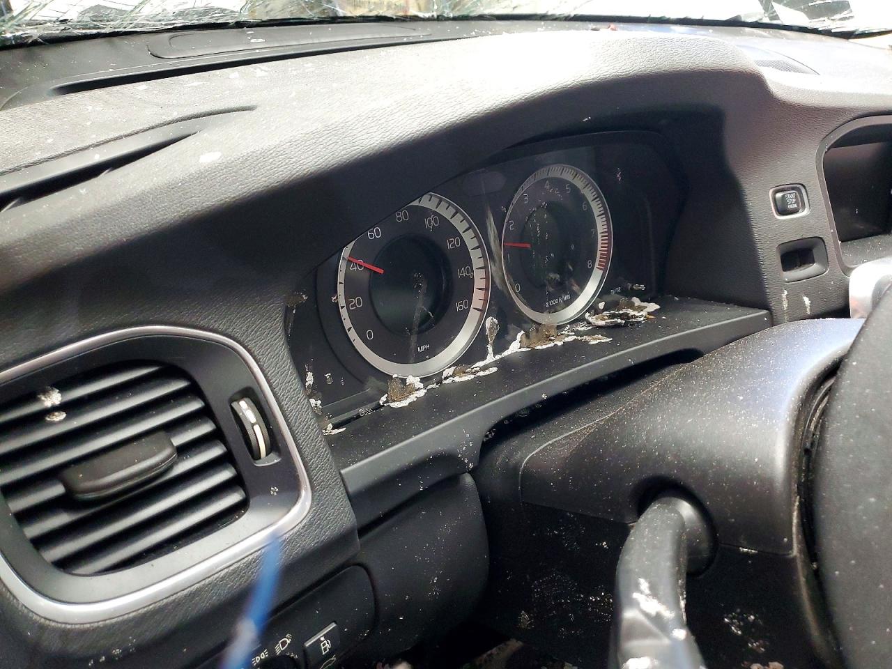 2011 VOLVO S60