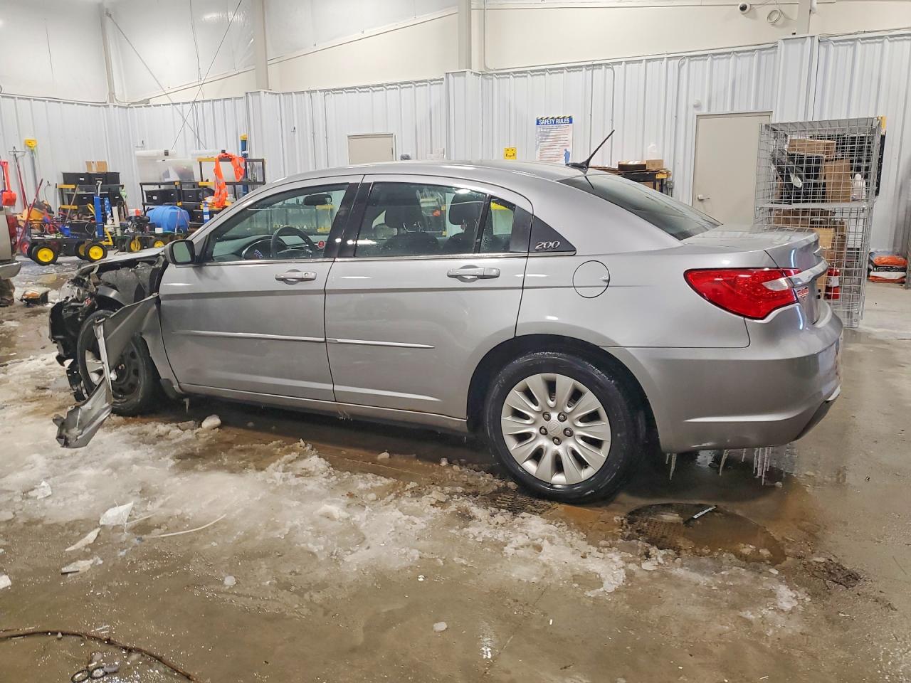 2013 CHRYSLER 200