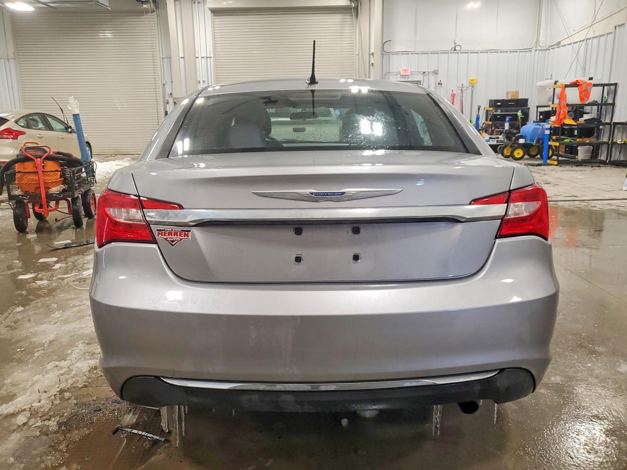 2013 CHRYSLER 200