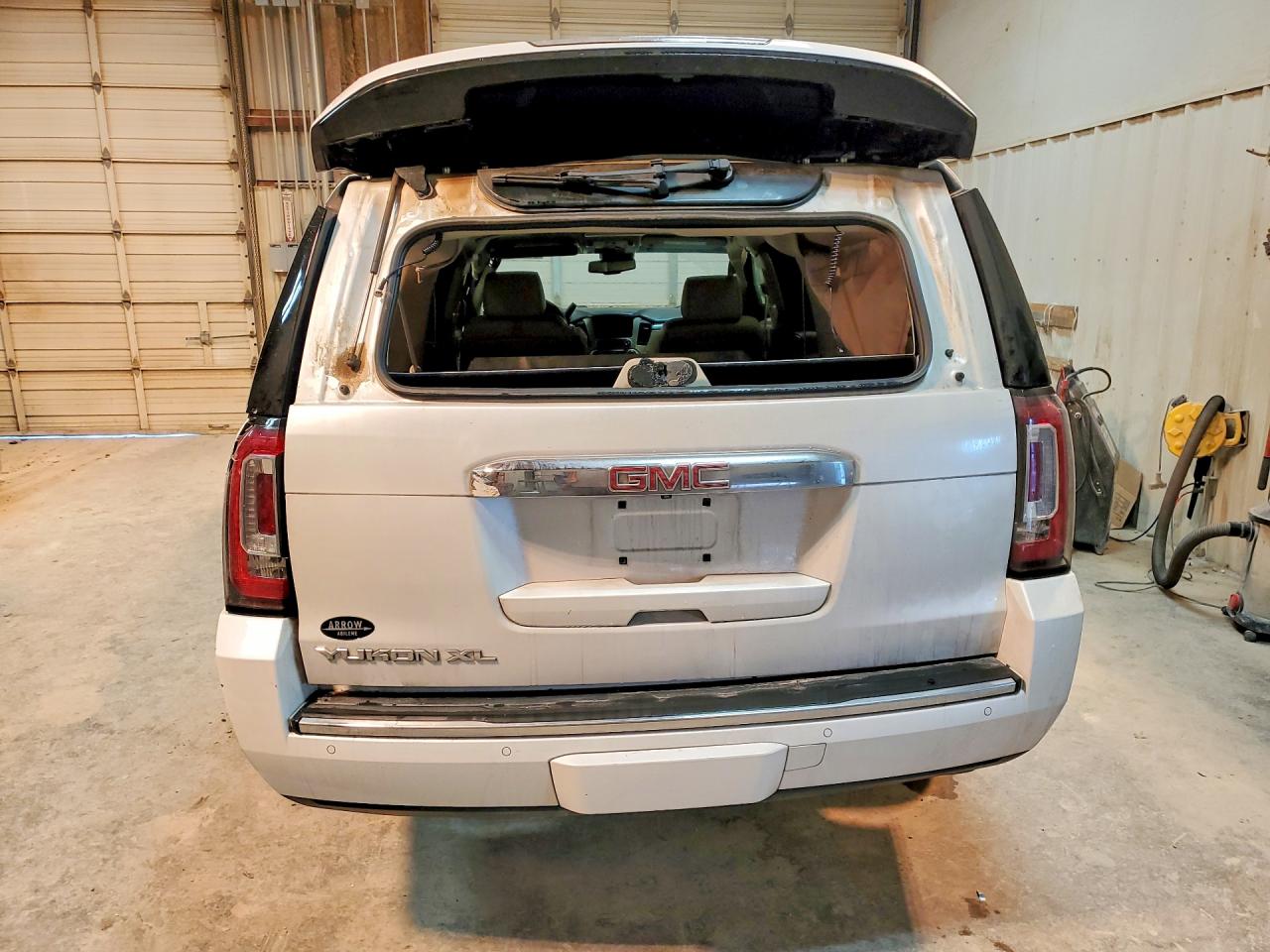 2016 GMC YUKON