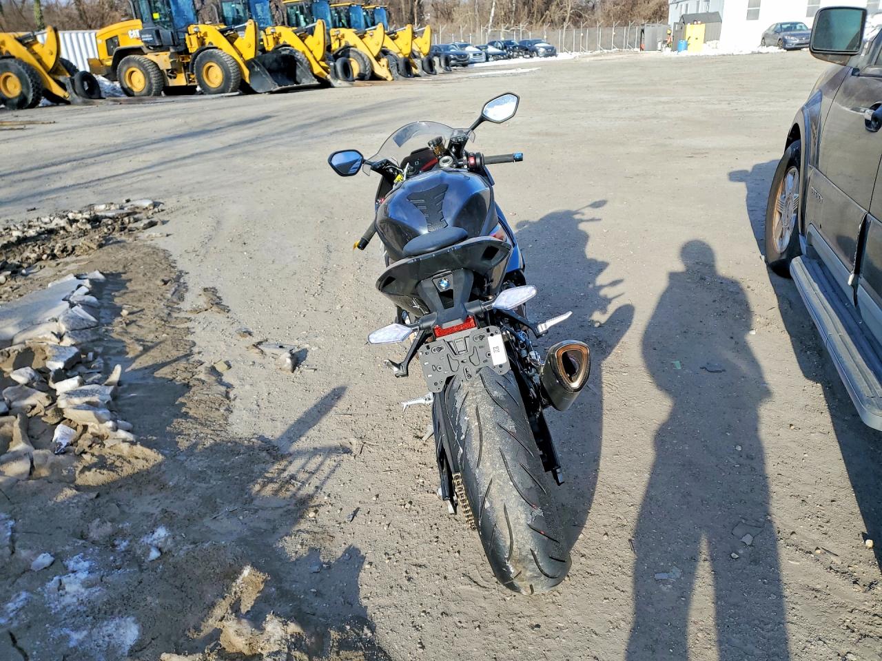 2022 BMW S