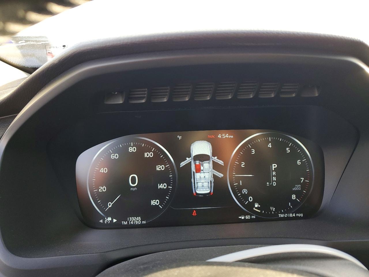 2018 VOLVO XC90