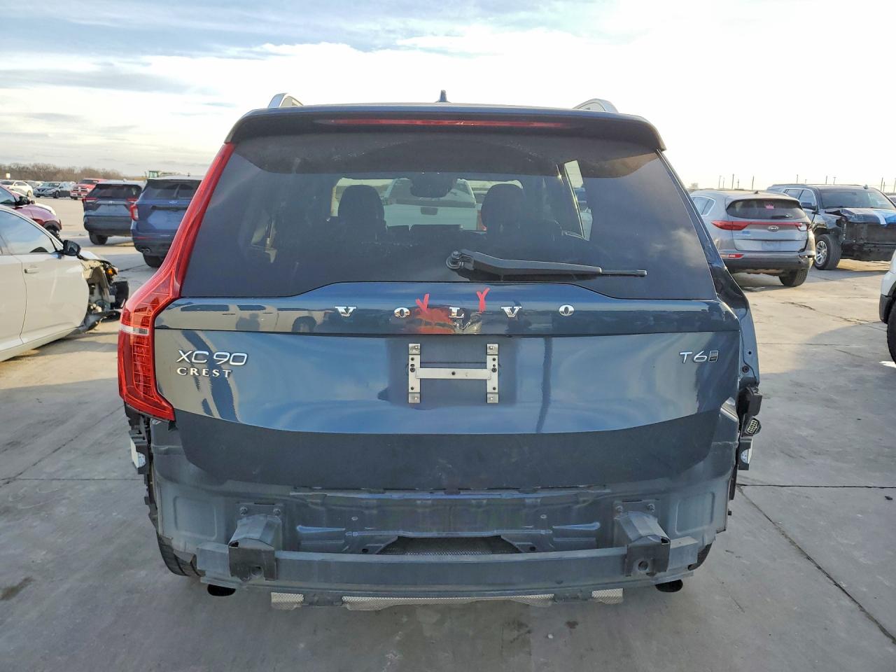 2018 VOLVO XC90
