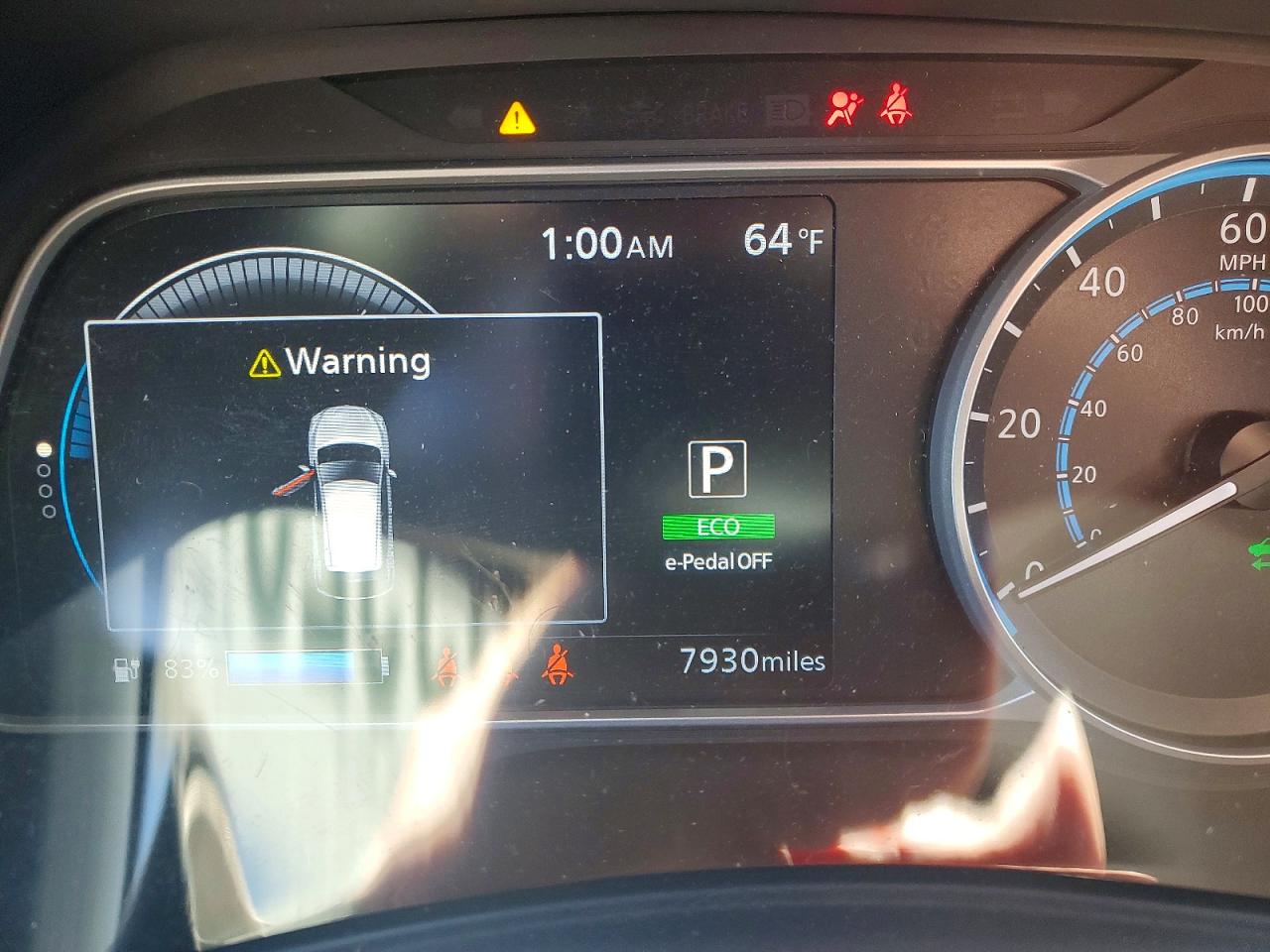 2025 NISSAN LEAF