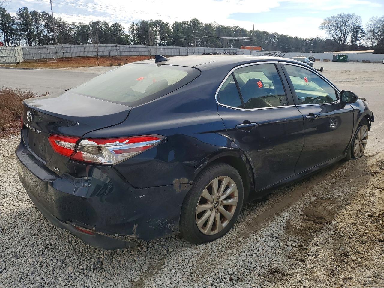 2018 TOYOTA CAMRY