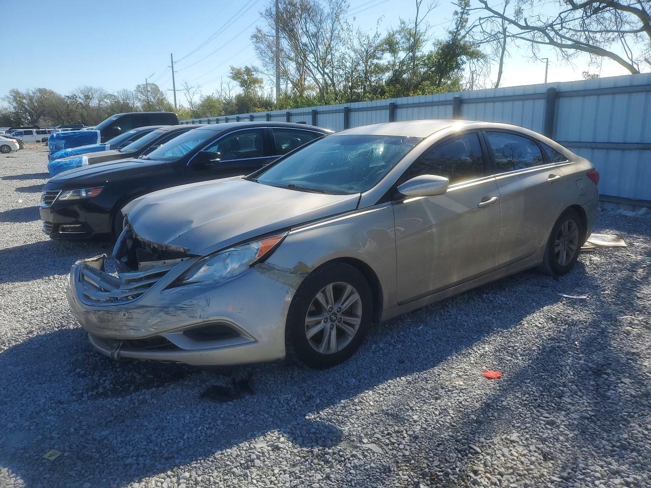 2011 HYUNDAI SONATA