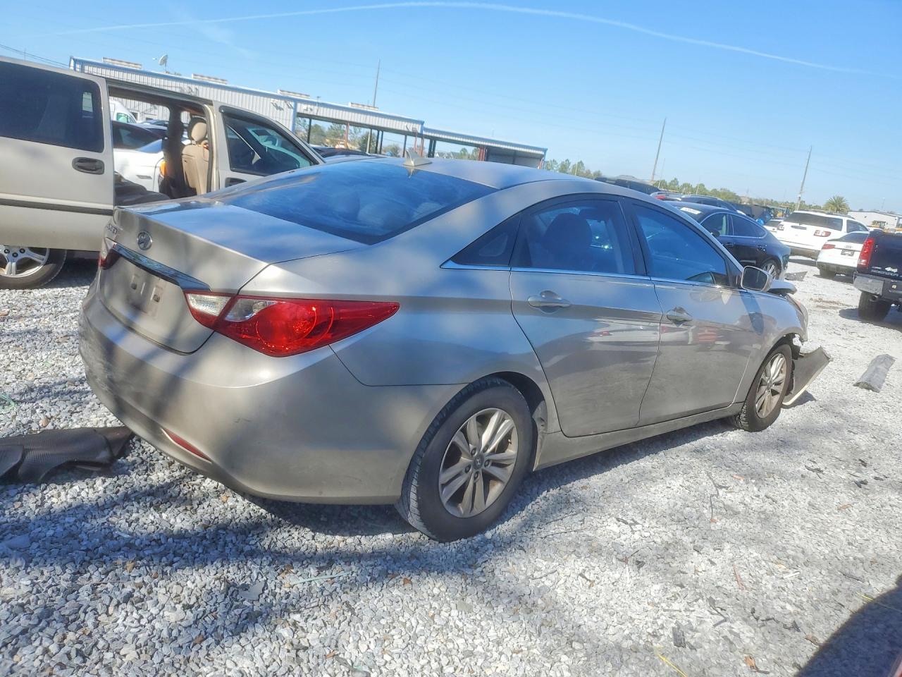 2011 HYUNDAI SONATA