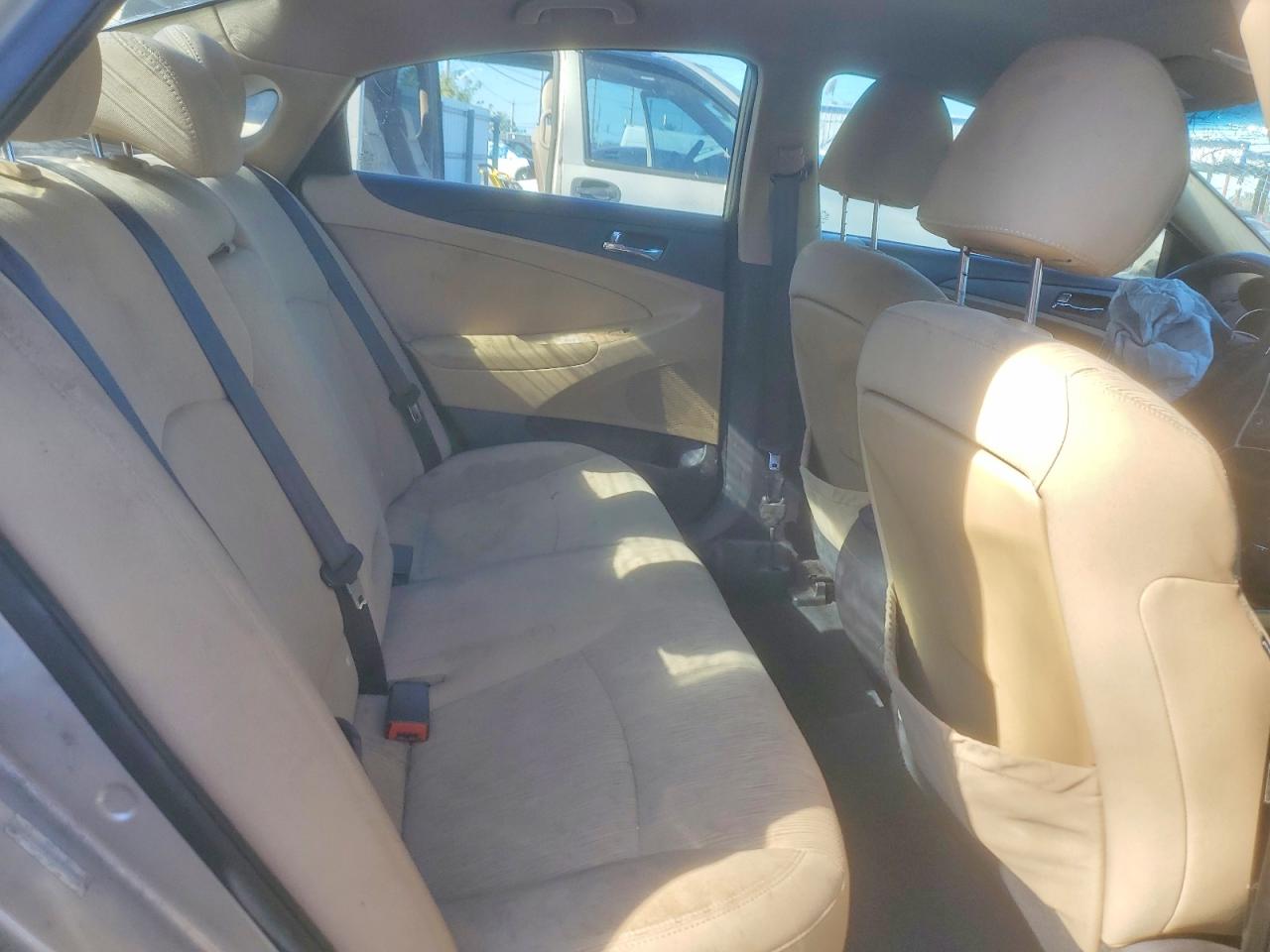 2011 HYUNDAI SONATA