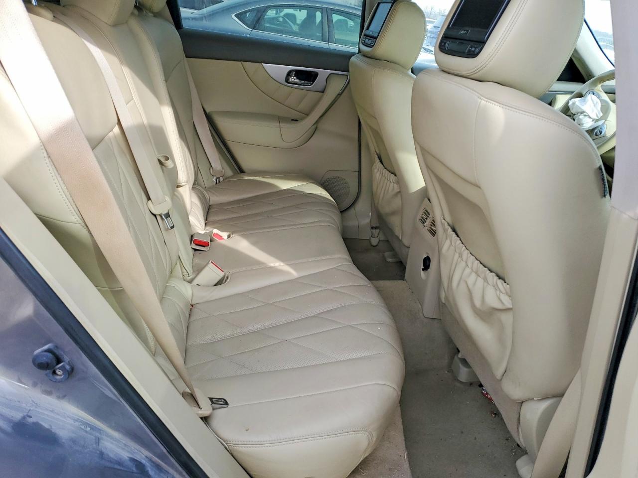 2011 INFINITI FX35