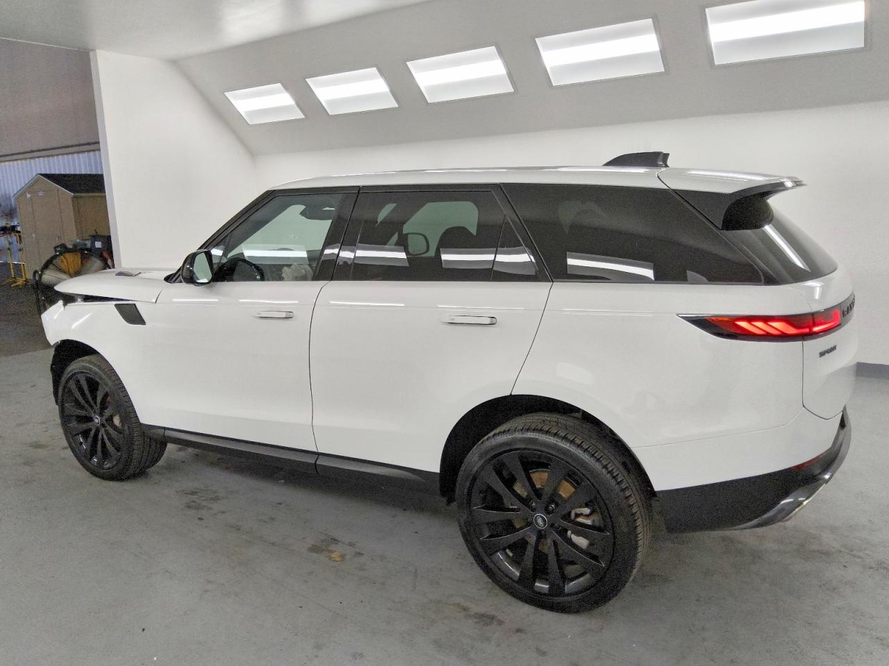 2025 LAND ROVER RANGEROVER
