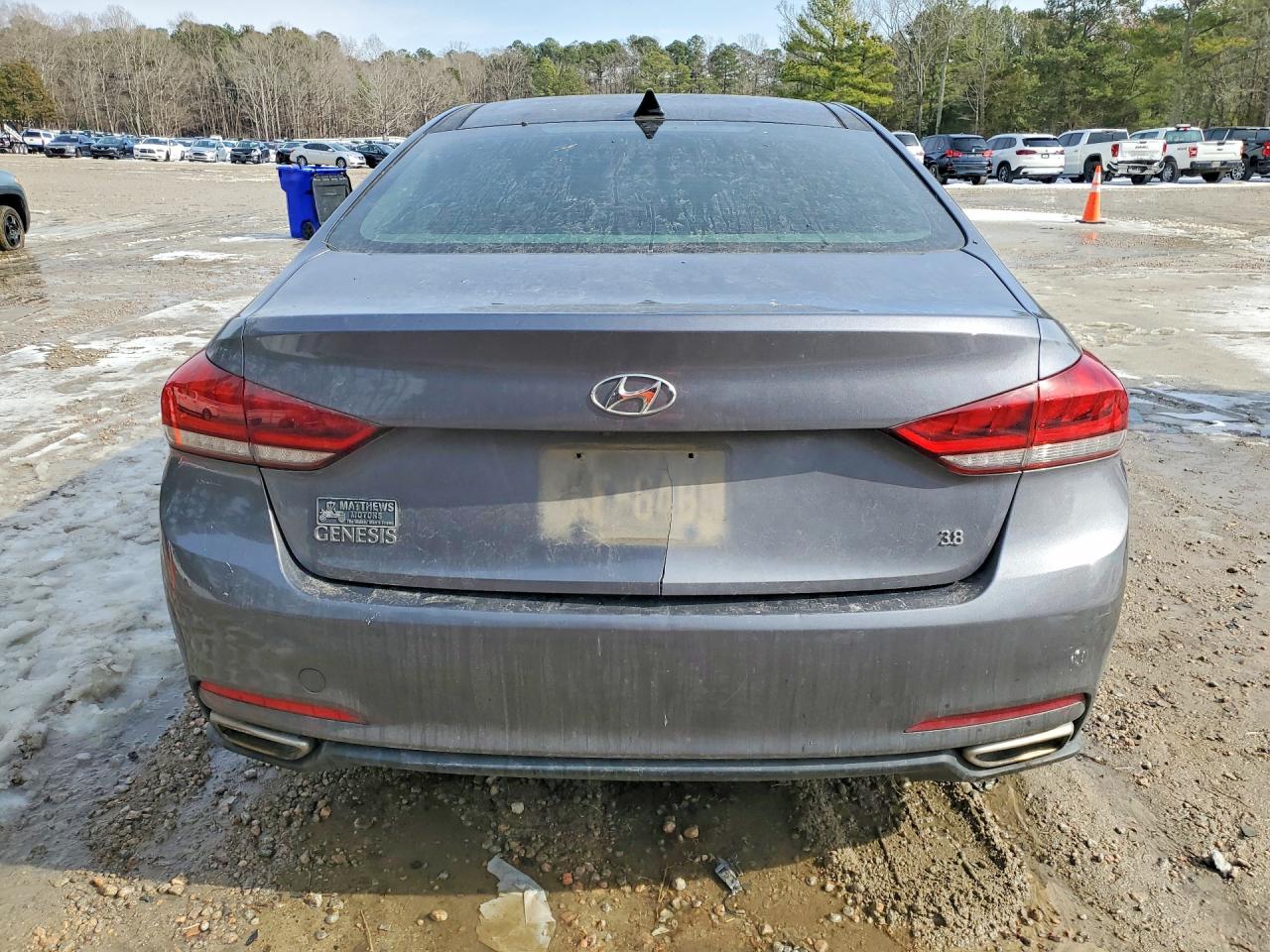 2016 HYUNDAI GENESIS