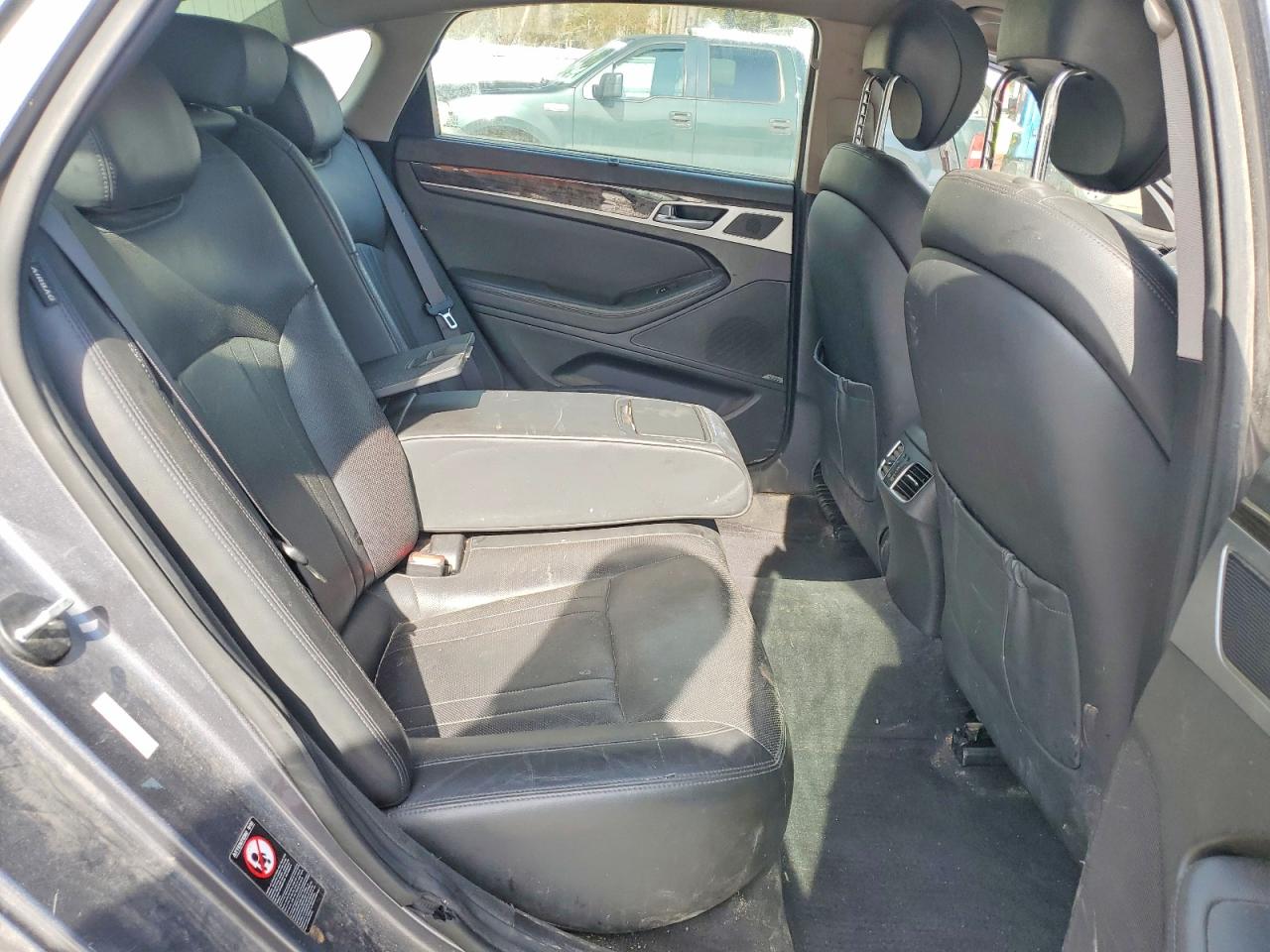 2016 HYUNDAI GENESIS
