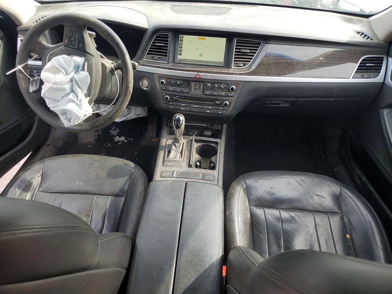 2016 HYUNDAI GENESIS