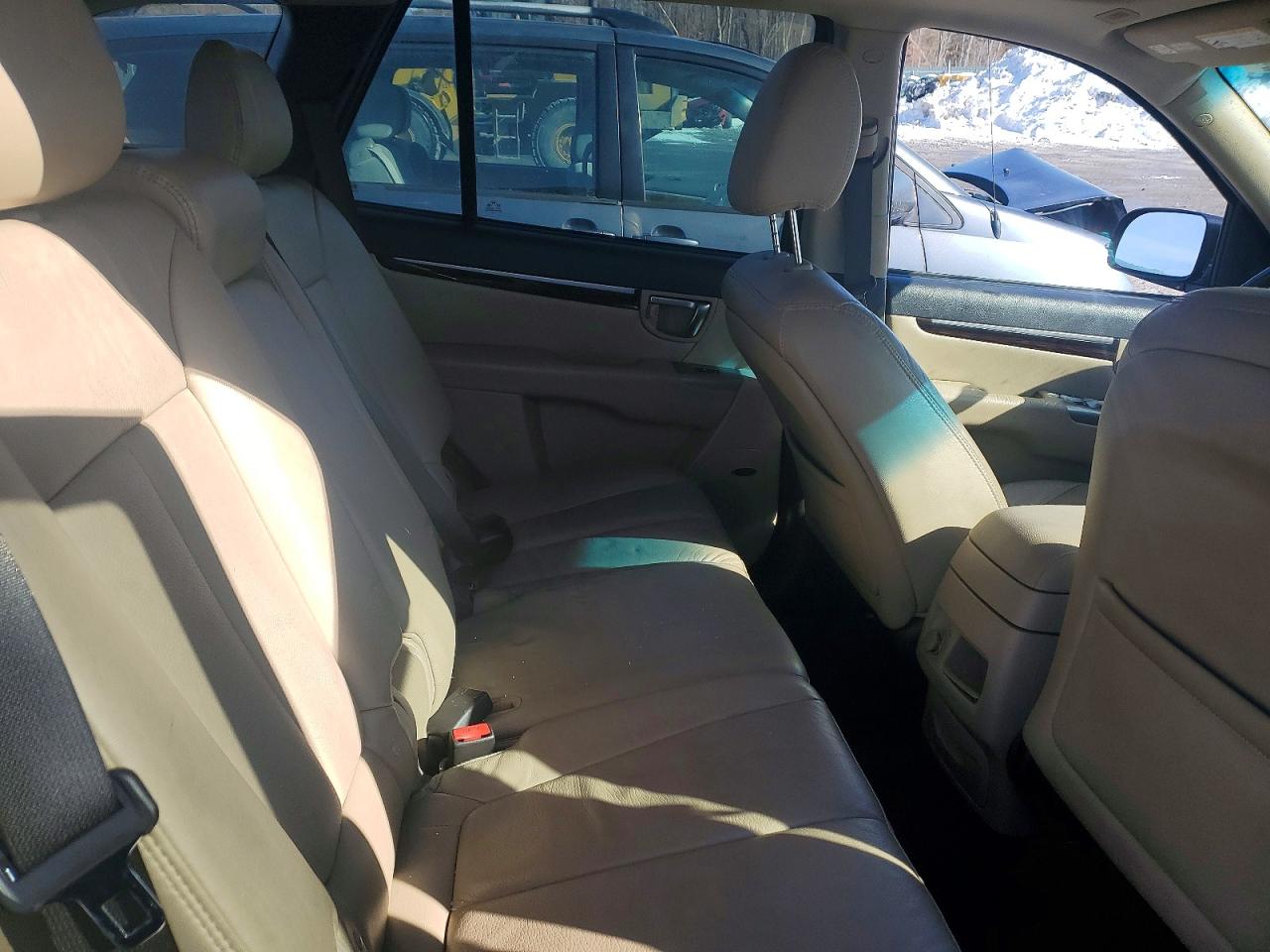 2011 HYUNDAI SANTA FE