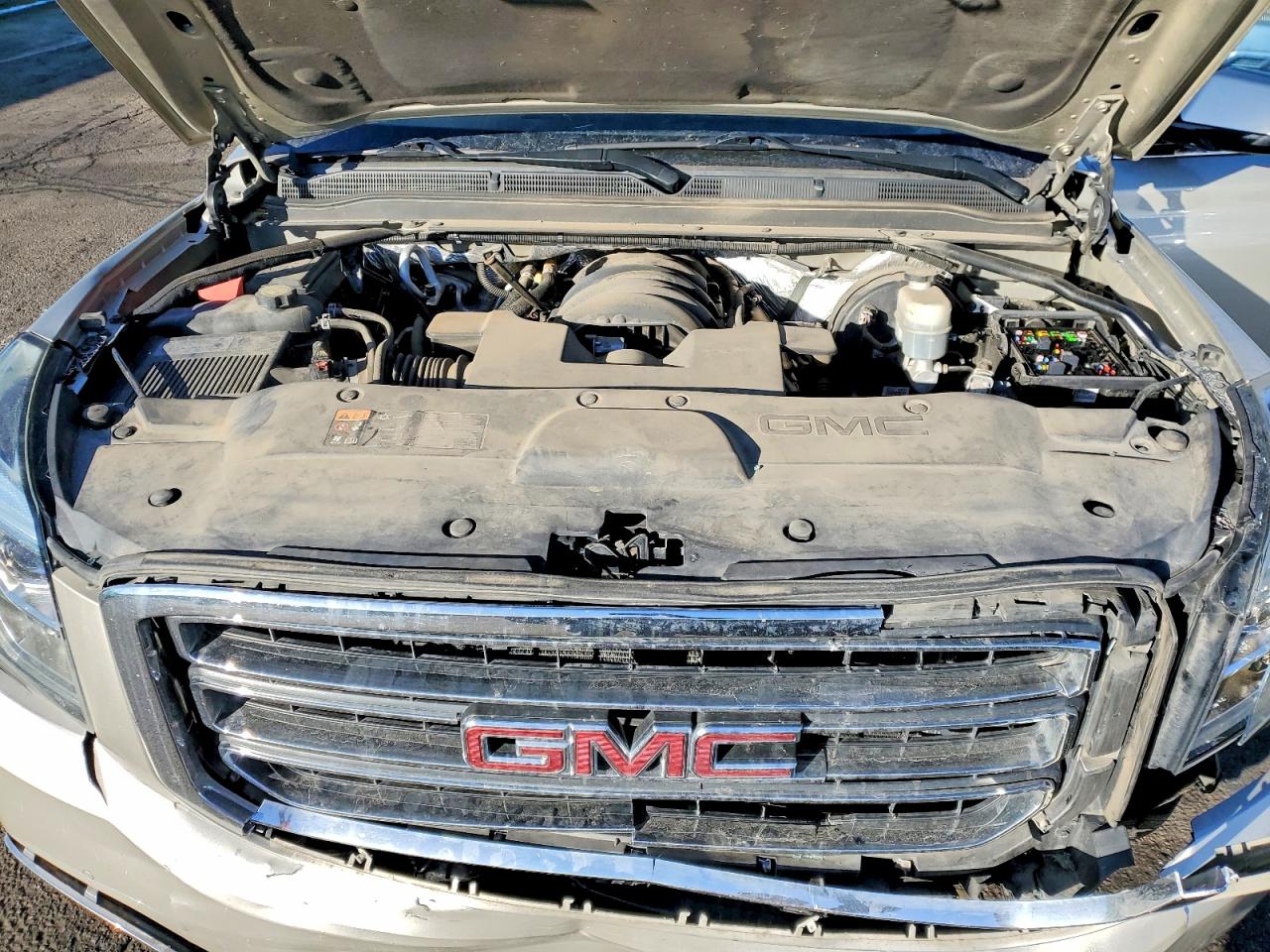 2016 GMC YUKON
