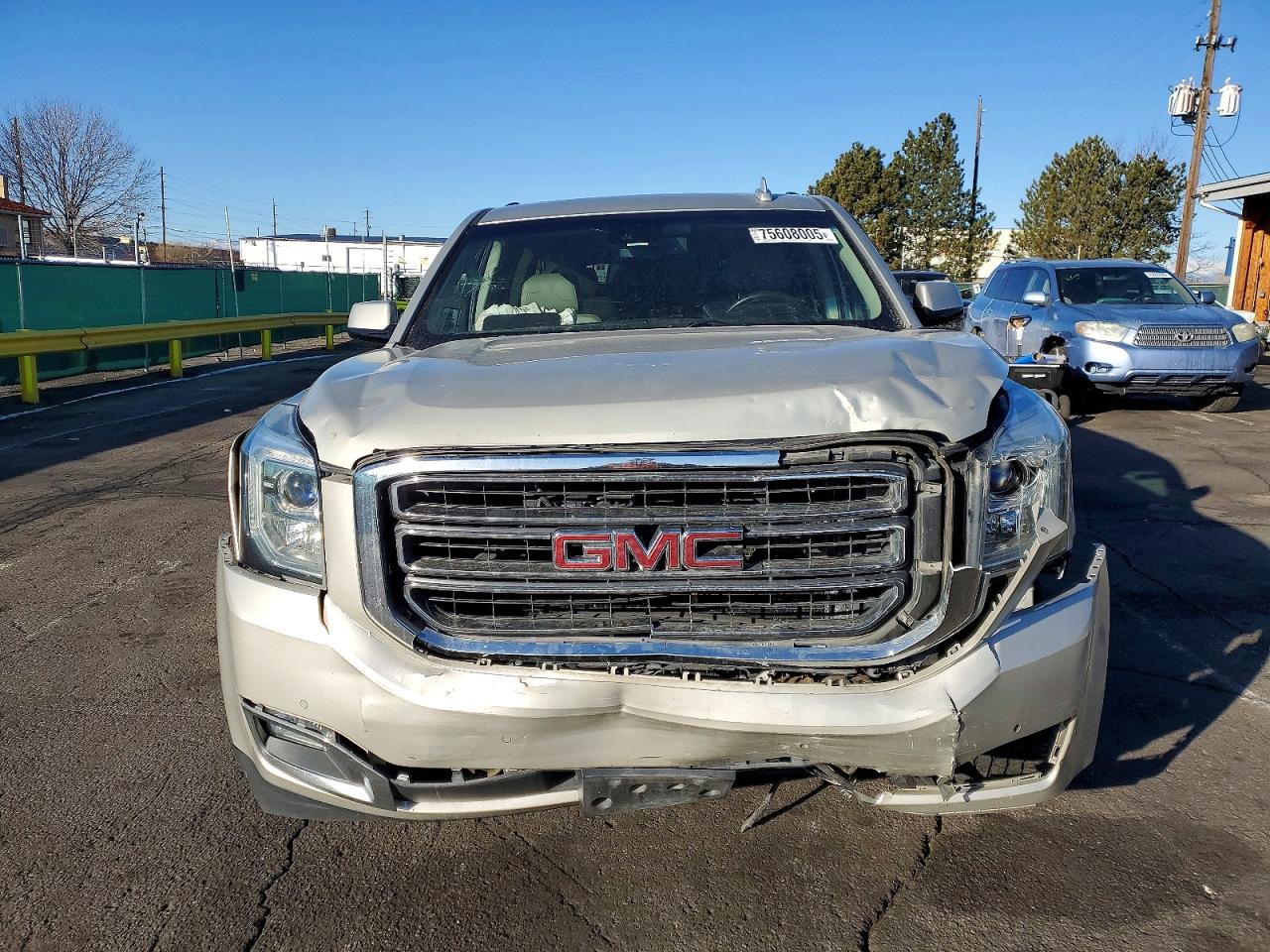 2016 GMC YUKON
