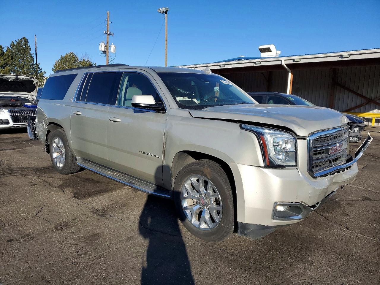 2016 GMC YUKON