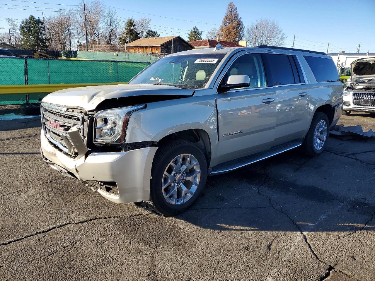 2016 GMC YUKON