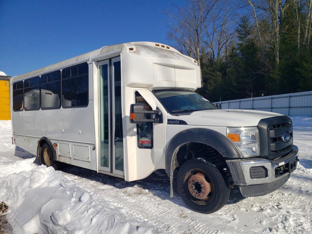 2015 FORD F550