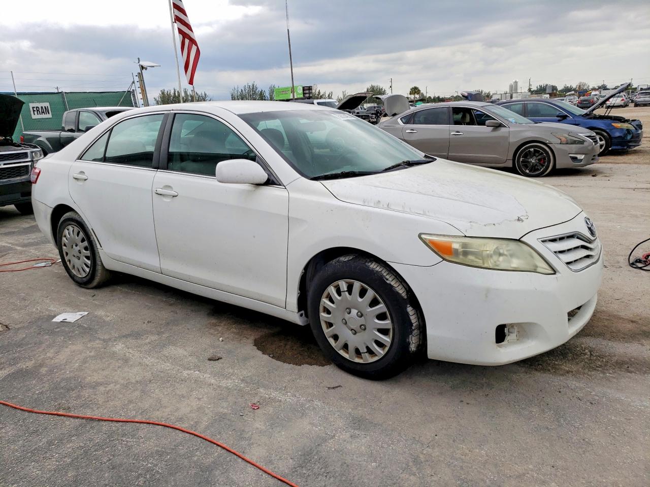 2010 TOYOTA CAMRY