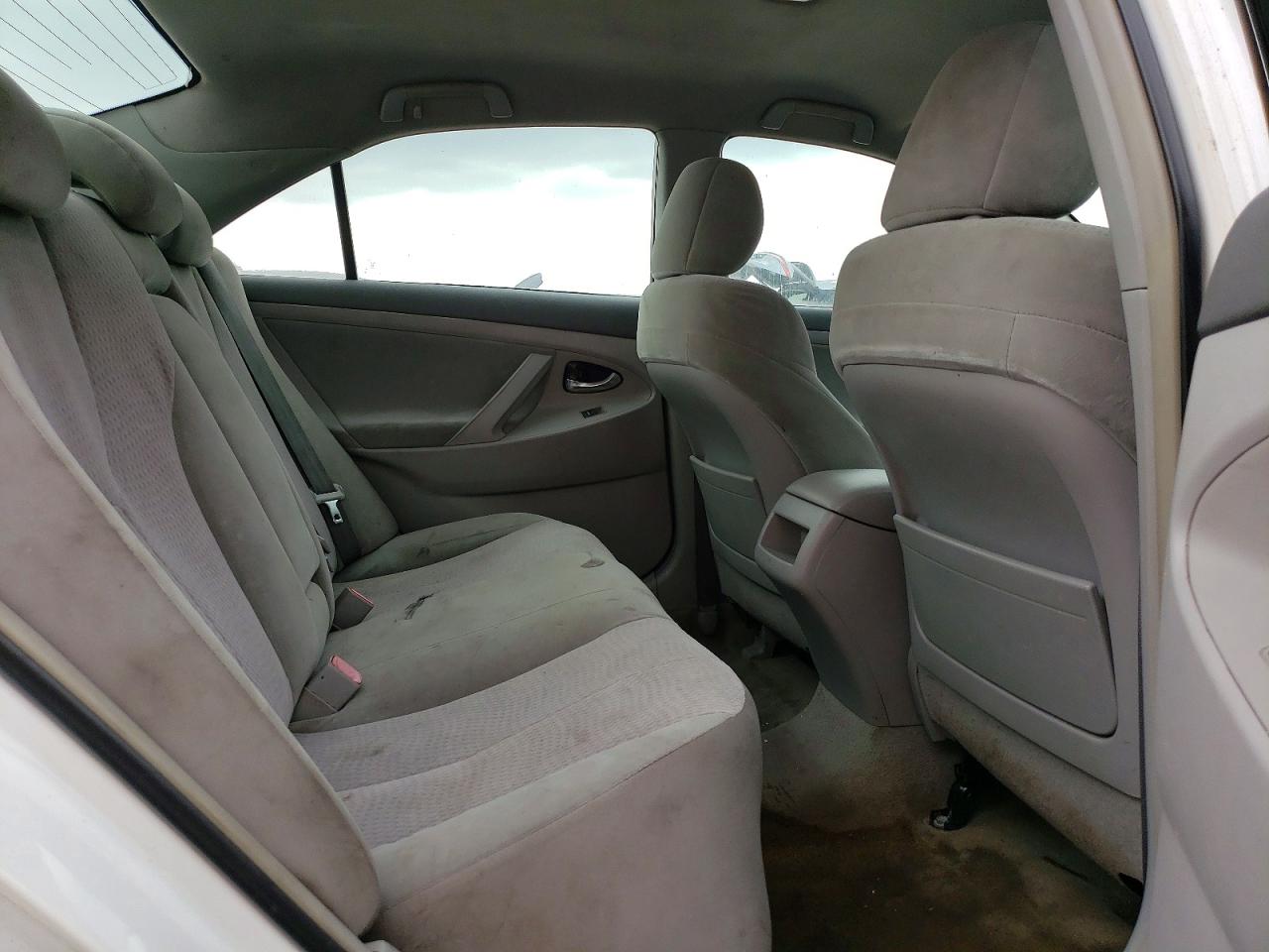 2010 TOYOTA CAMRY