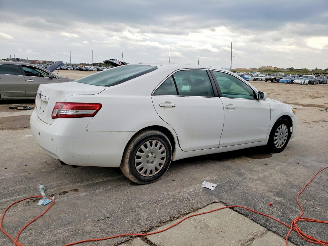 2010 TOYOTA CAMRY