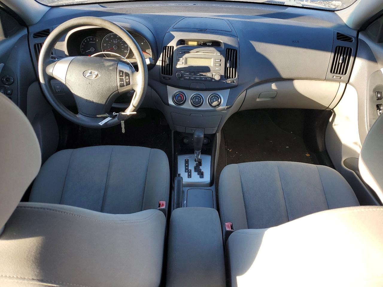 2010 HYUNDAI ELANTRA