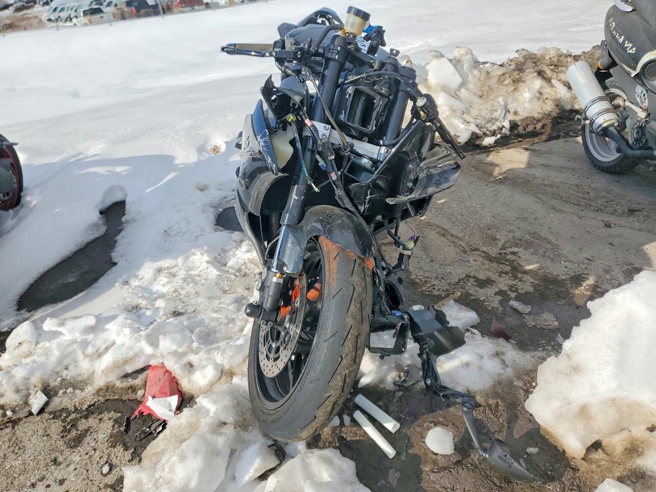 2011 YAMAHA YZF600