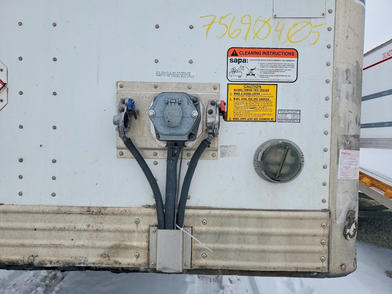 2015 UTIL DRY VAN TR