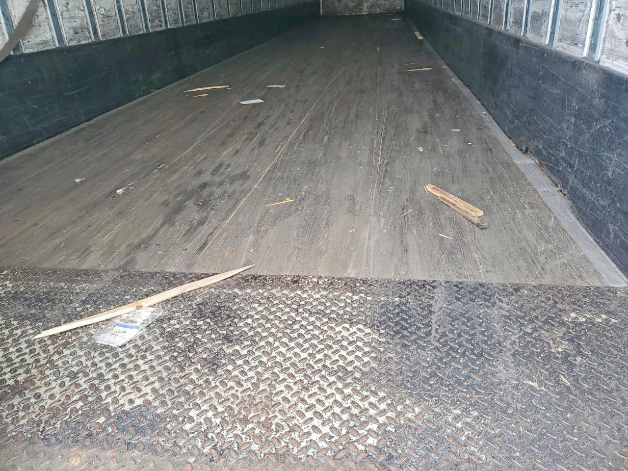 2015 UTIL DRY VAN TR