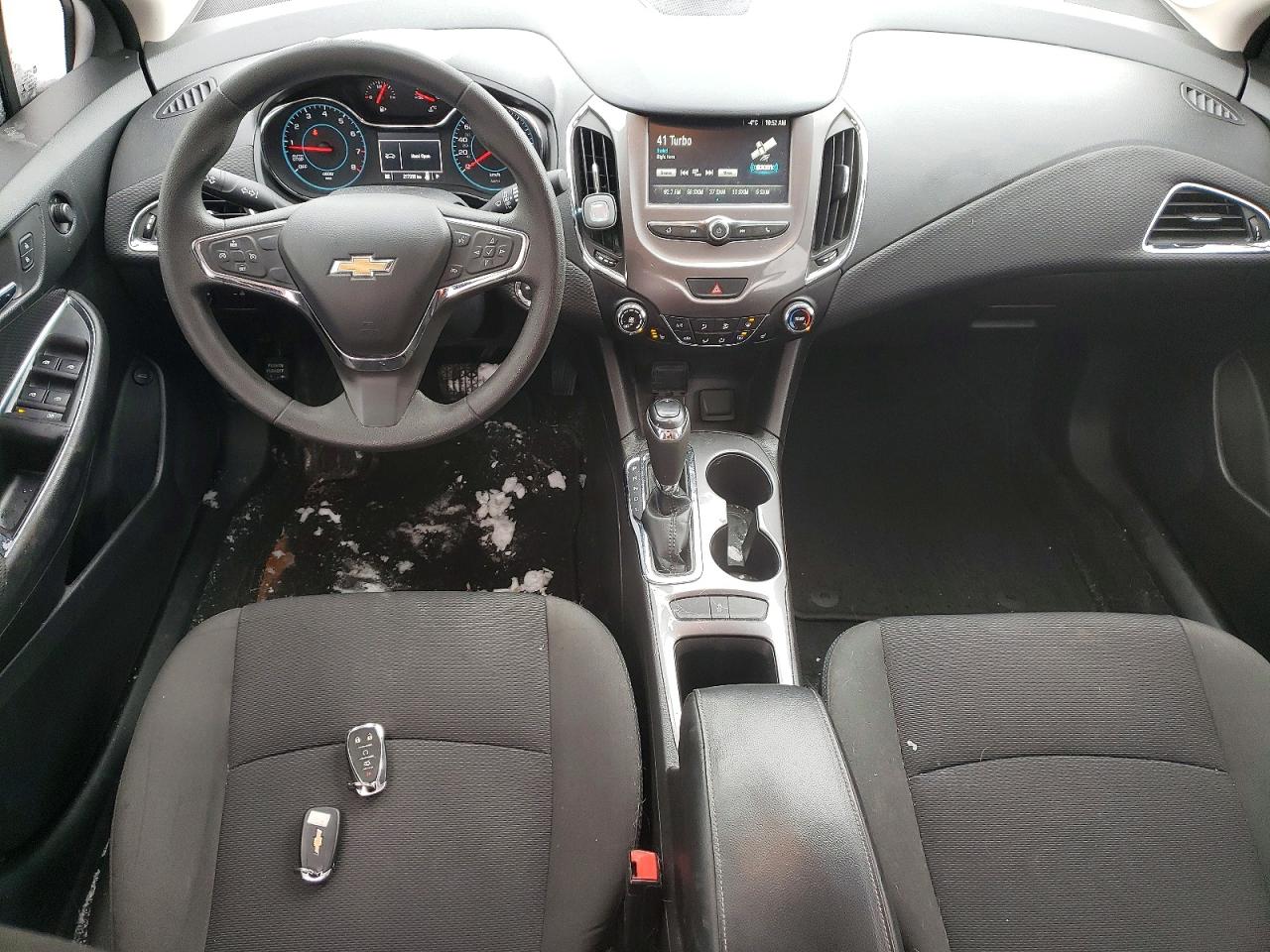 2017 CHEVROLET CRUZE