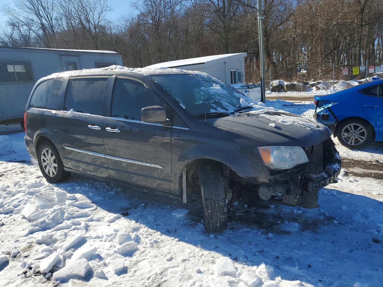 2016 CHRYSLER TOWN & C